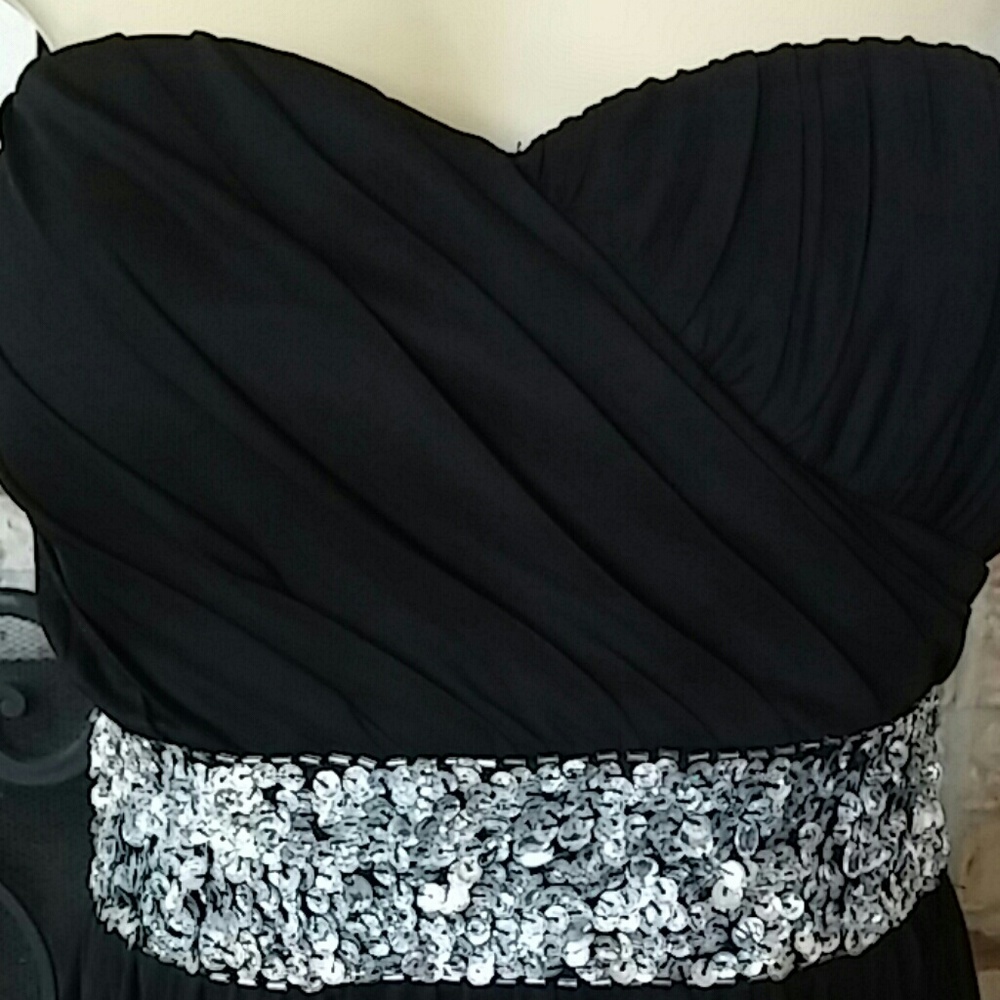 My Michelle Semi Formal Dress - Picture 3 of 8